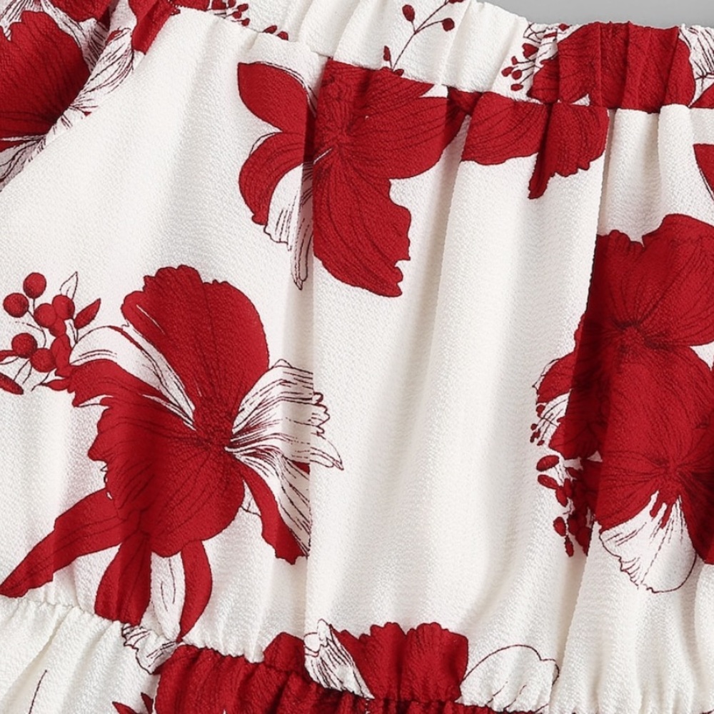 🥳HP🥳🌹LAST ONE Floral Belled Sleeve Romper - Picture 3 of 5